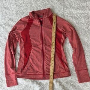 Cutter & Buck Size XS CB DRYTEC 50 UPD 50 PLUS Women's Red Athletic Jacket
